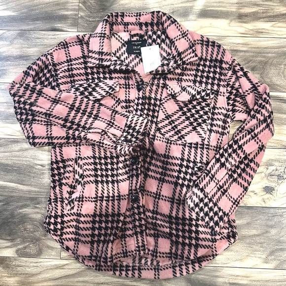 iris Tops - NWT IRIS Pink and Black Plaid Thick Flannel Shirt Jacket Sz L